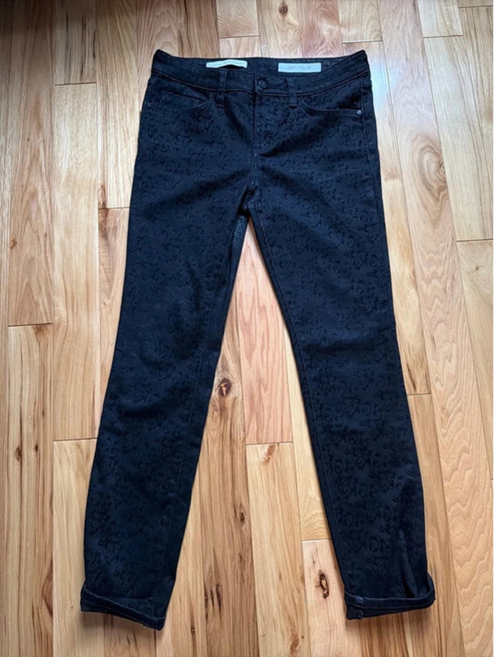 Pilcro by Anthropologie Black subtle design Stet skinny jeans! Beautiful! Sz 28!